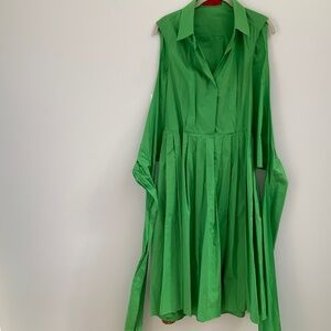 Green Carolina Herrera wrap shirt dress in excellent condition